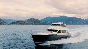 Singapore Market Insights January 2026: Grand Banks Yachts, Mapletree Logistics Trust, Fund Flows & Dividend Watch